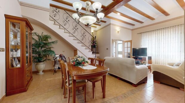 property image #0