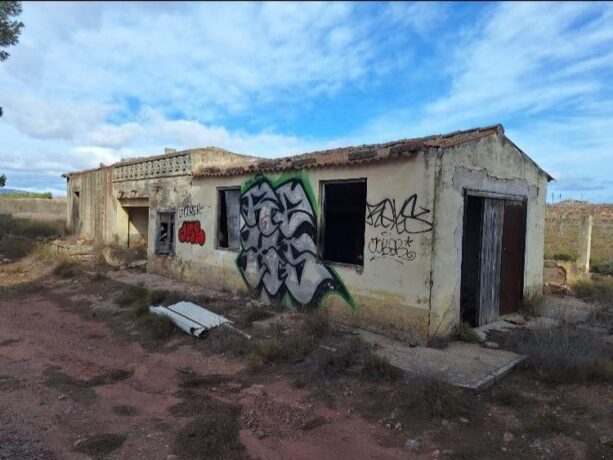 property image #2