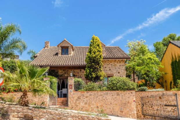 property image #3