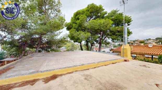property image #3