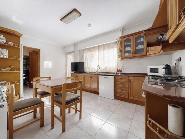 property image #2