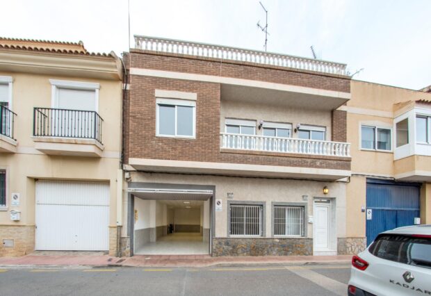 property image #0