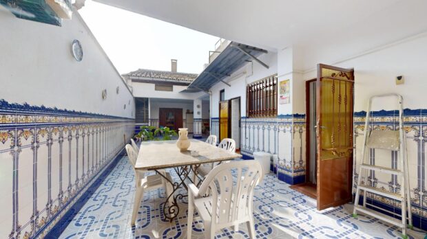 property image #3