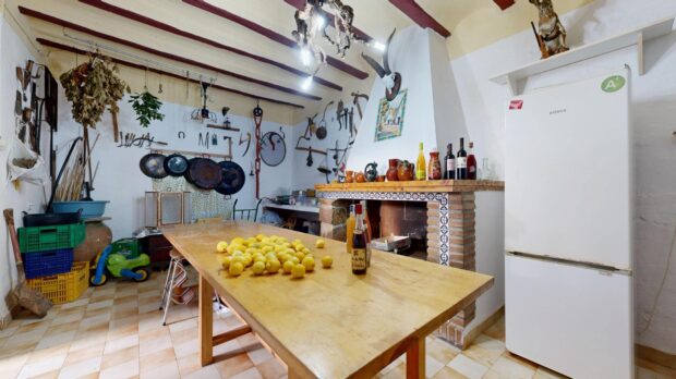 property image #4