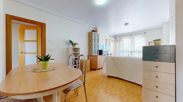property image #3