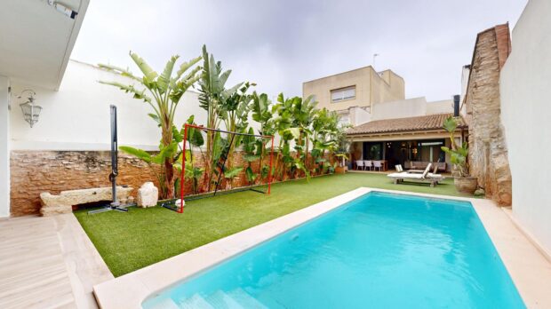 property image #0