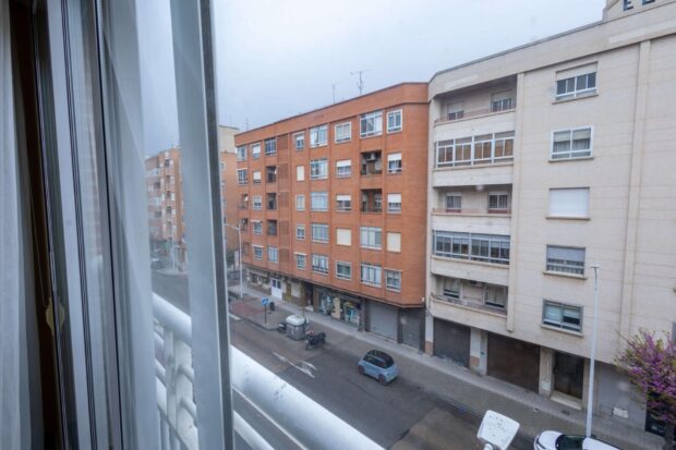 property image #3