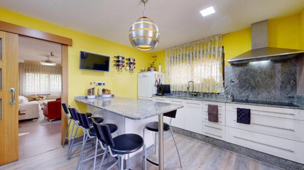 property image #1