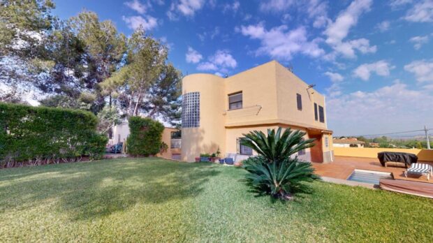 property image #2