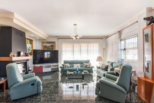 property image #3