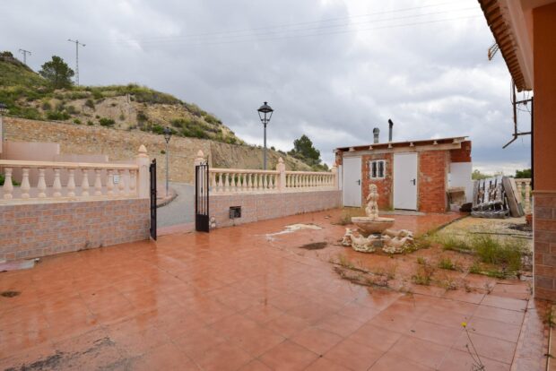 property image #3