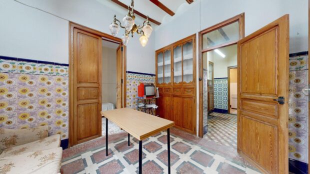 property image #3