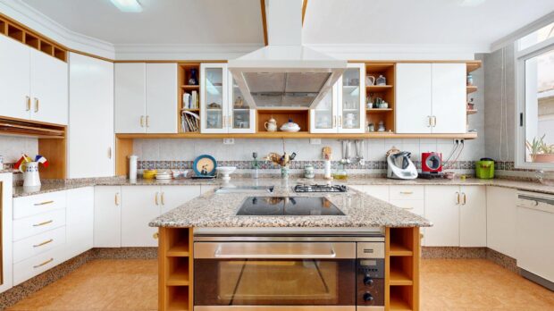 property image #3