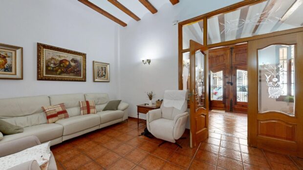 property image #3