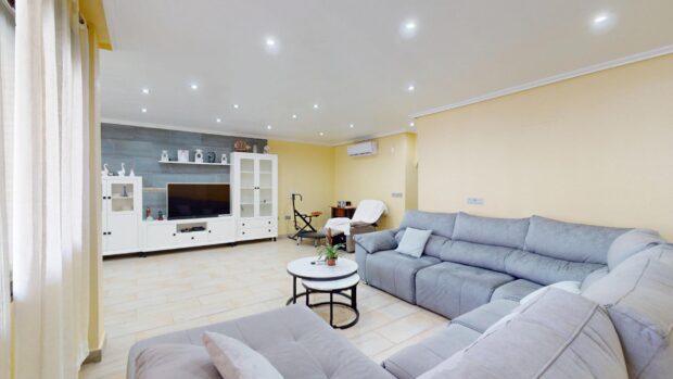property image #3