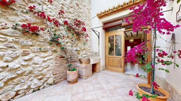 property image #0