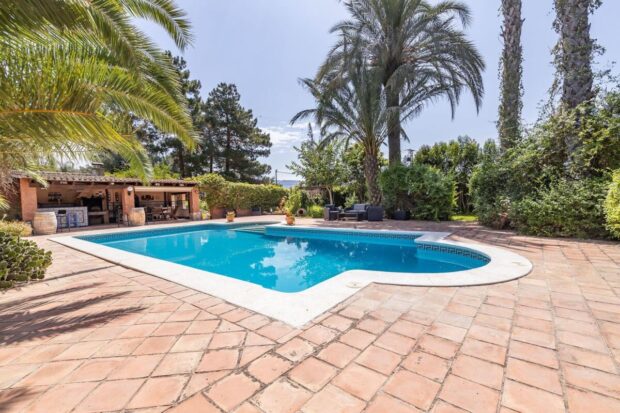 property image #3