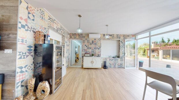 property image #2