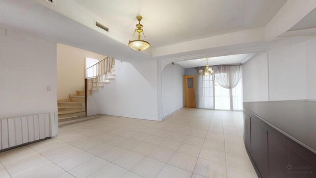 property image #2