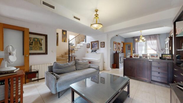 property image #3
