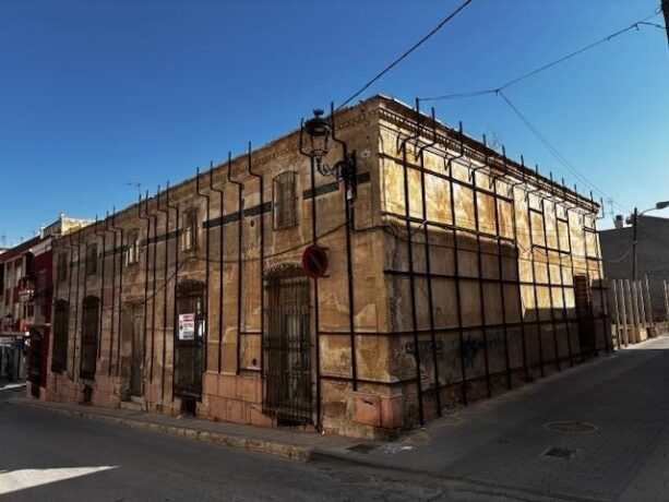property image #1