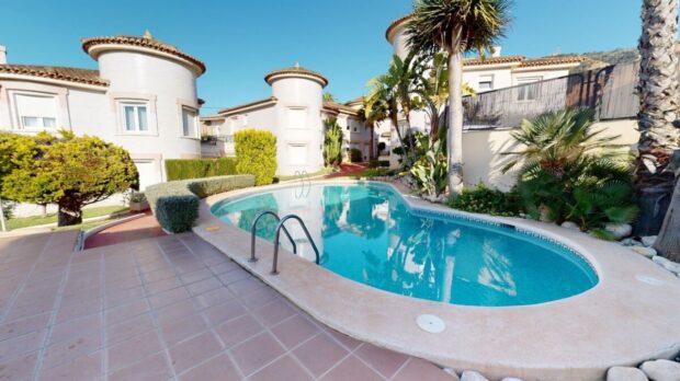 property image #0
