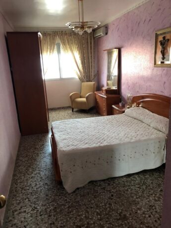 property image #3