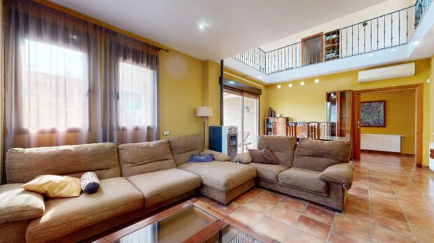 property image #2