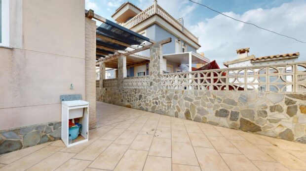 property image #2
