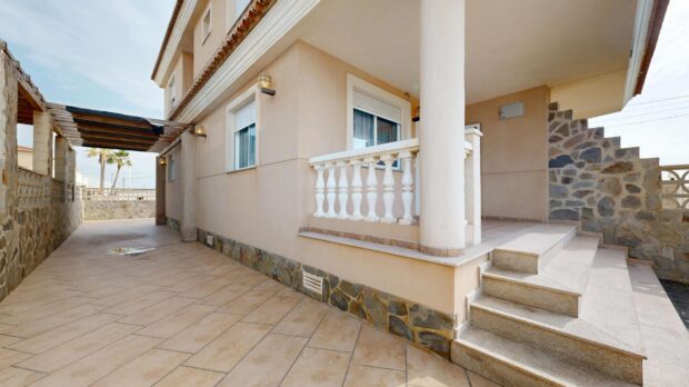 property image #4