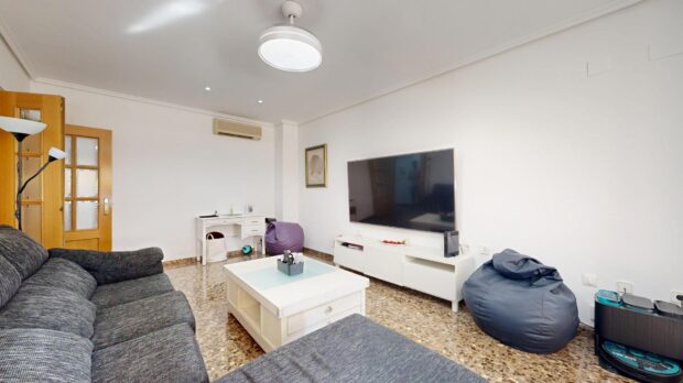 property image #3