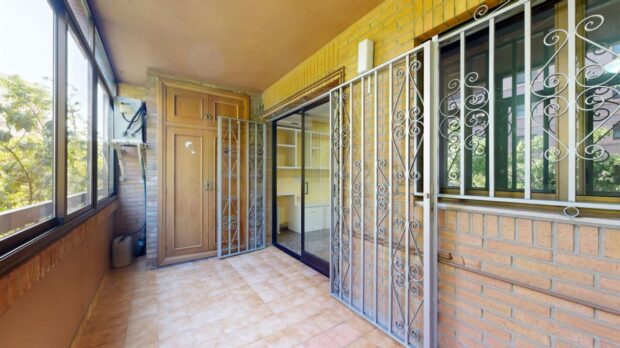 property image #3