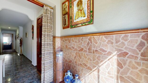 property image #2