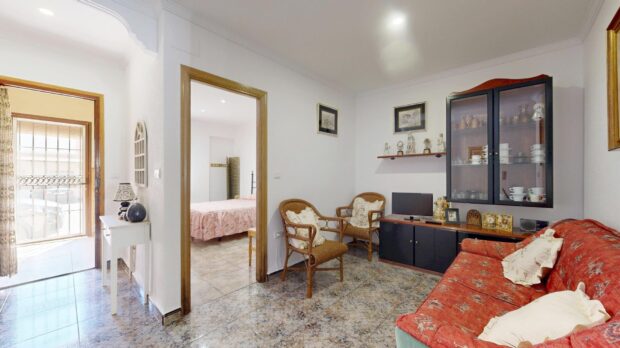 property image #3