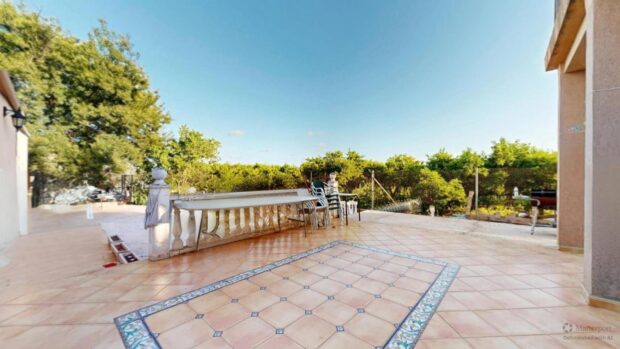 property image #2