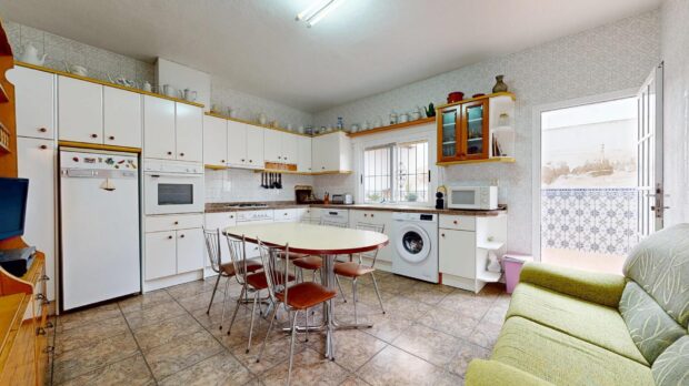 property image #4