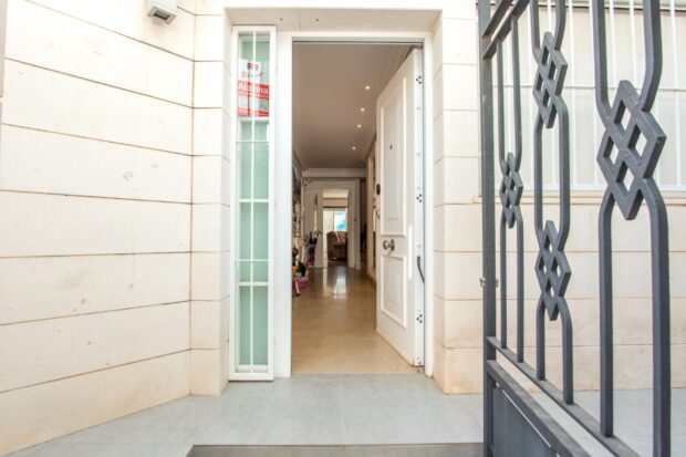 property image #3