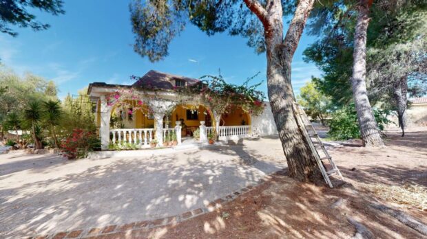 property image #2