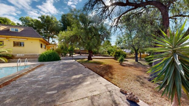 property image #3