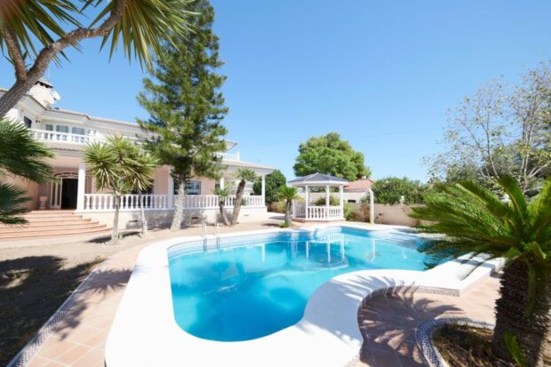 property image #3