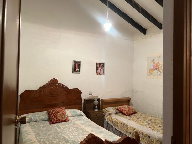 property image #3