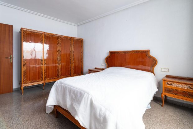 property image #3