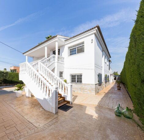 property image #2