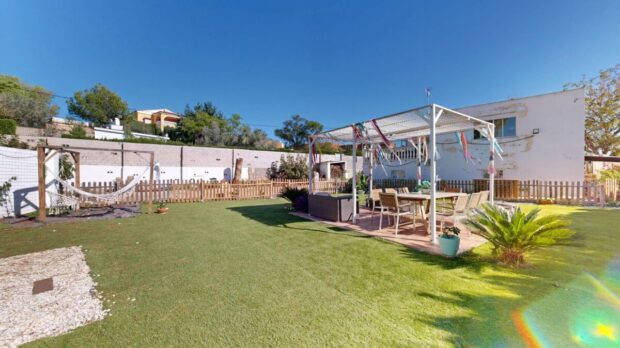 property image #3