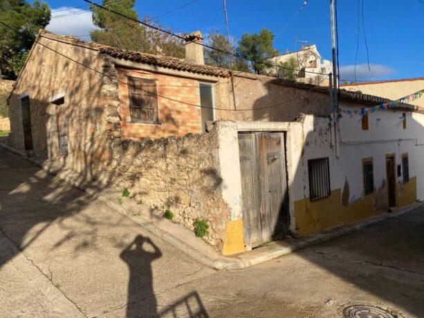 property image #3