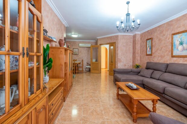 property image #3