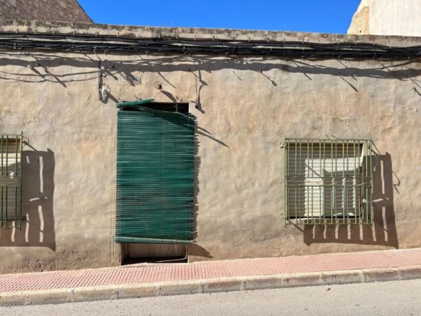 property image #1