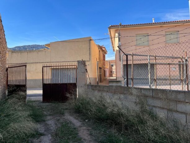 property image #2