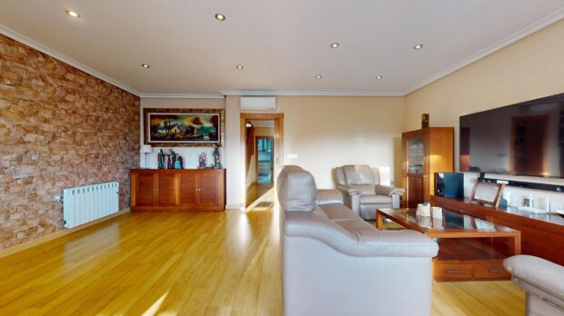 property image #4
