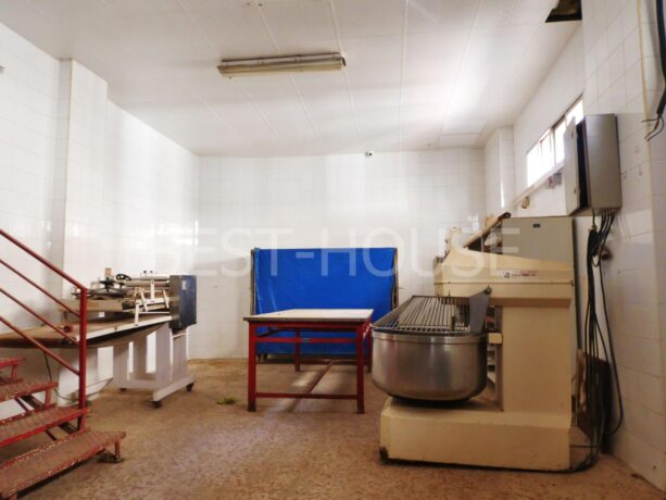 property image #3